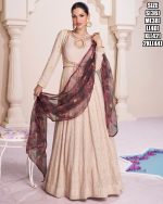 A 2 Piece To Refresh Your Collection In An Effortless Way With Celebrate Fusion In Fashion! Our Guide To The Season's Trendiest Collection.