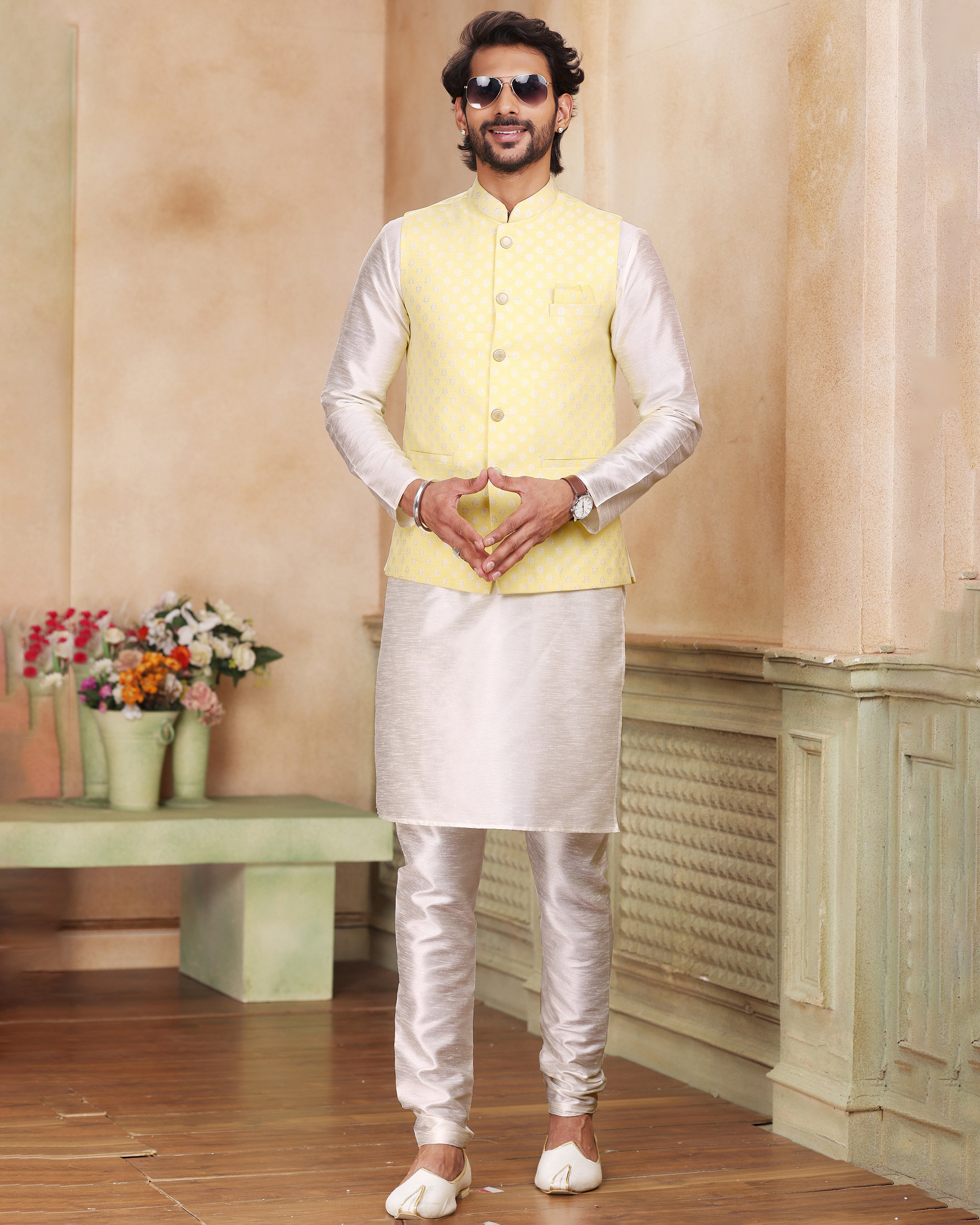 Presenting Readymade Men's Wear Kurta With Pajama With Jacket For Wedding