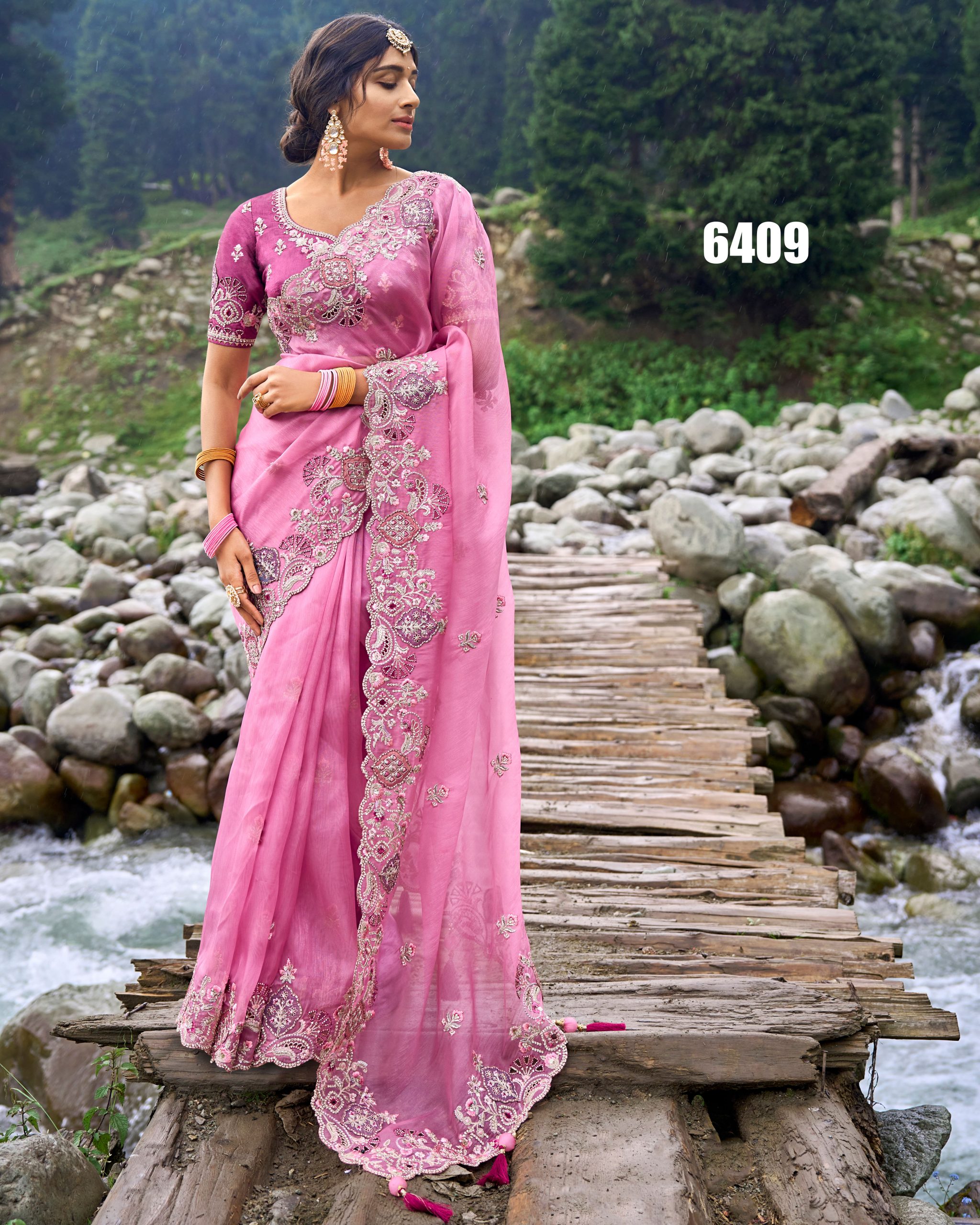 Women's Unstitched Pure Banarasi Silk Latest Designer Party Wear Saree