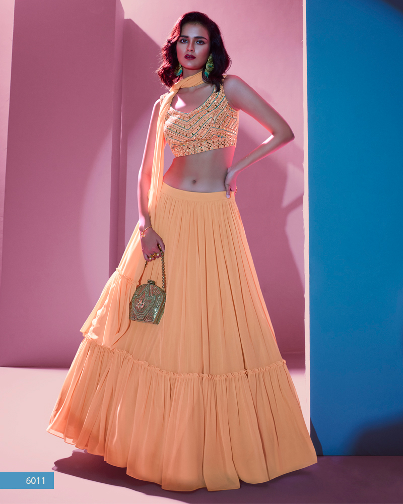 Unveil Elegance With Our Semi-stitched Lehenga Choli. Experience The Fusion Of Digital And Thread Work, A Perfect Blend Of Tradition And Modernity. Tailor To Your Fit And Celebrate Occasions In Style. 🌟💃