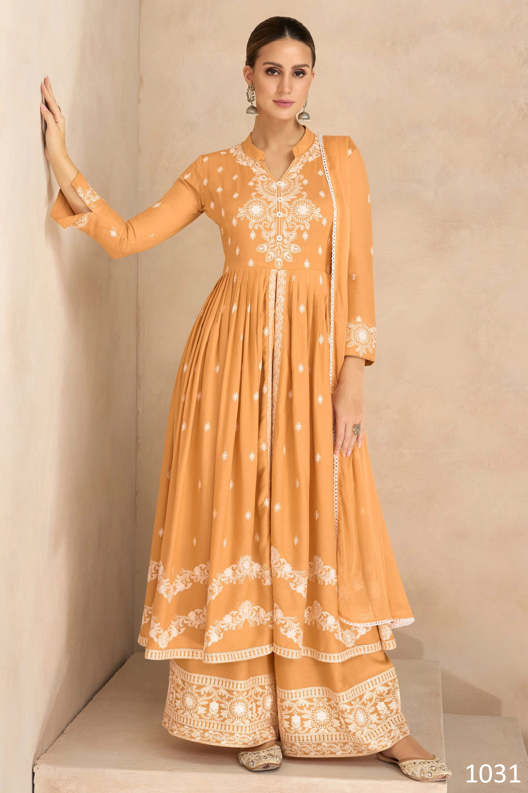 Heavy Rayon Lakhnavi Work Kurti With Dupatta N Nazmin Dupatta