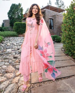 Center Slit & High Slit Kurta Pent With Dupatta