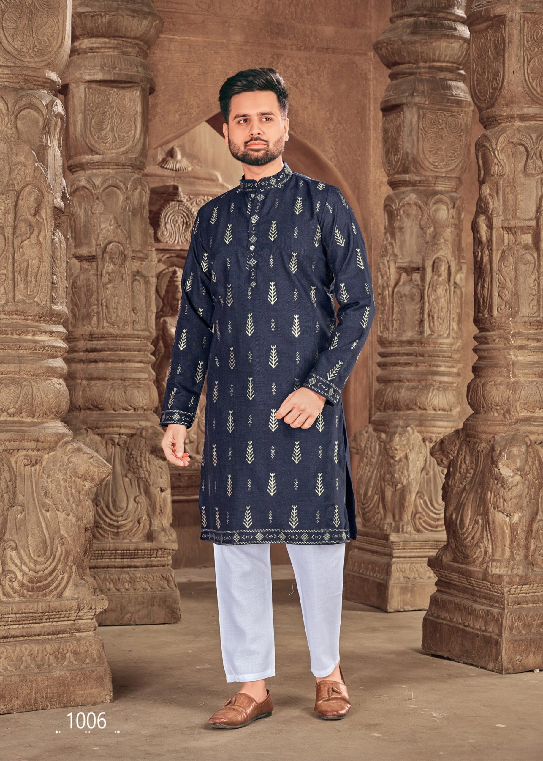 Gent's Cotton Kurta With Foil Print And Payjama