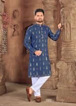Gent's Cotton Kurta With Foil Print And Payjama