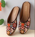 Presenting Women Juttis