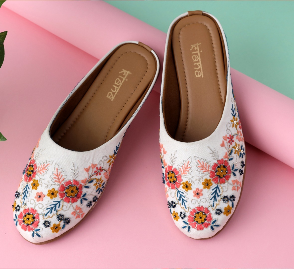 Presenting Women Juttis