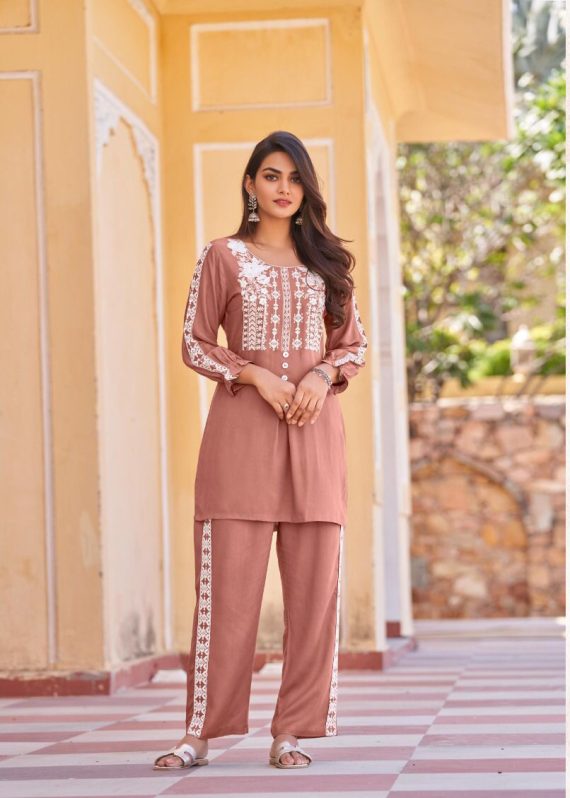 Vamika Presenting Vintage Exclusive Super Hit Code Set