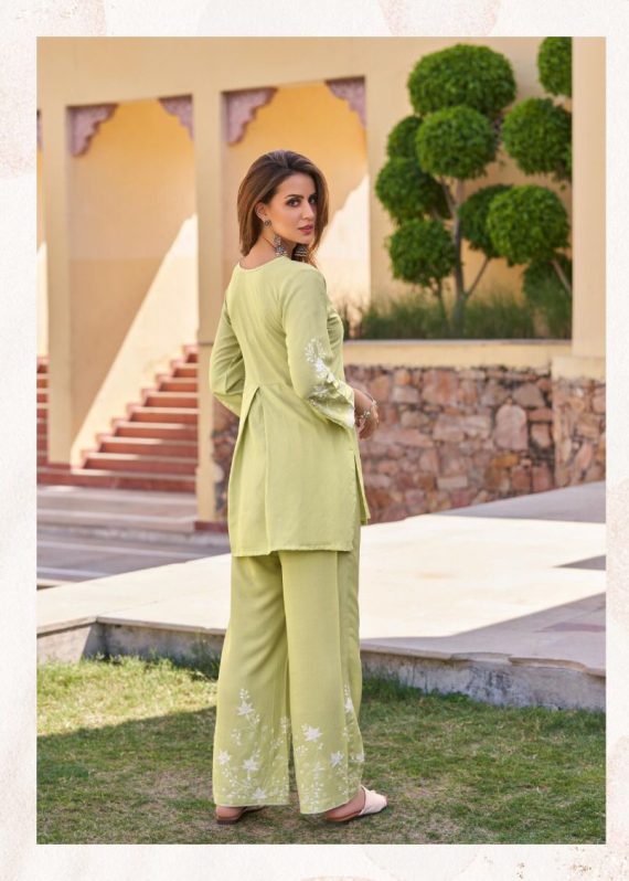 Vamika Presenting Vintage Exclusive Super Hit Code Set