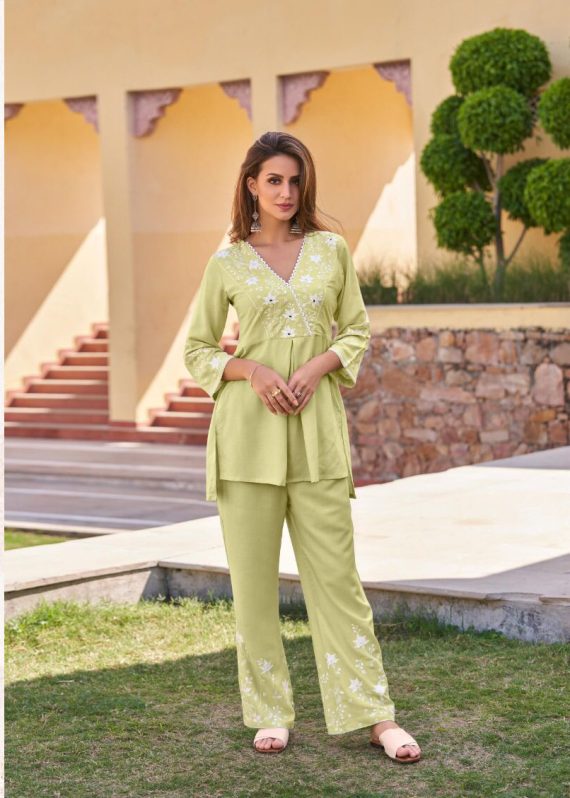 Vamika Presenting Vintage Exclusive Super Hit Code Set