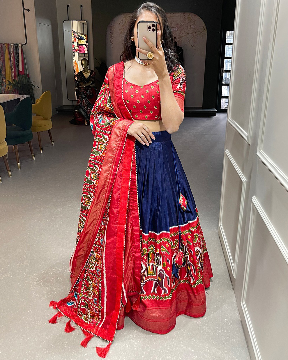 Presenting Navratri Wear Designer Semi Stitched Chaniya Choli