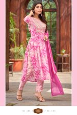 Nayra Cut Heavy Muslin Kurties With Pent And Dupatta