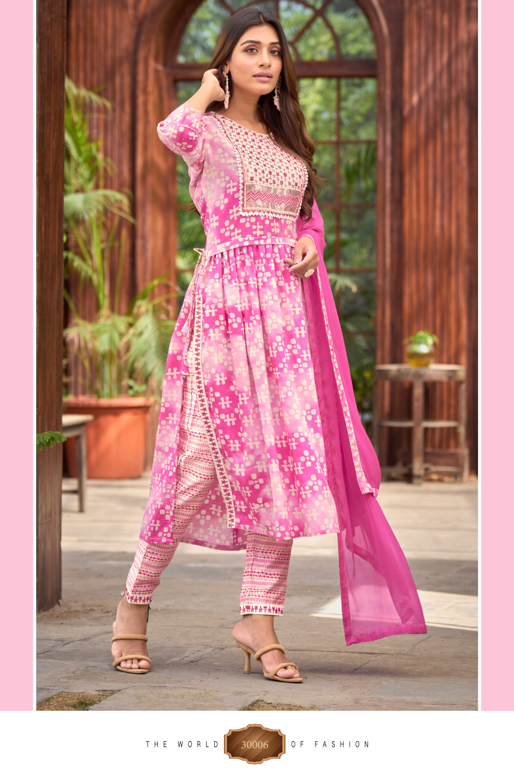 Nayra Cut Heavy Muslin Kurties With Pent And Dupatta