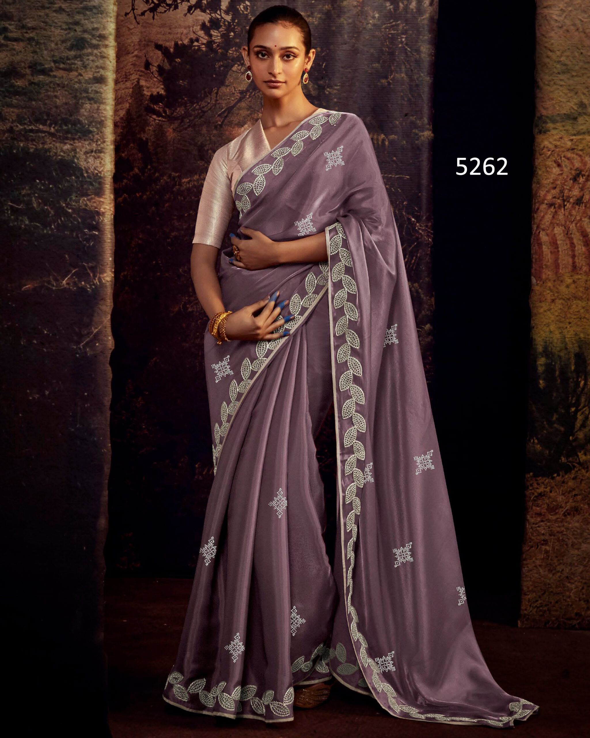 Discover Exquisite Unstitched Wedding Saree With Blouse In Luxurious Fancy Fabric Your Perfect Affair Awaits