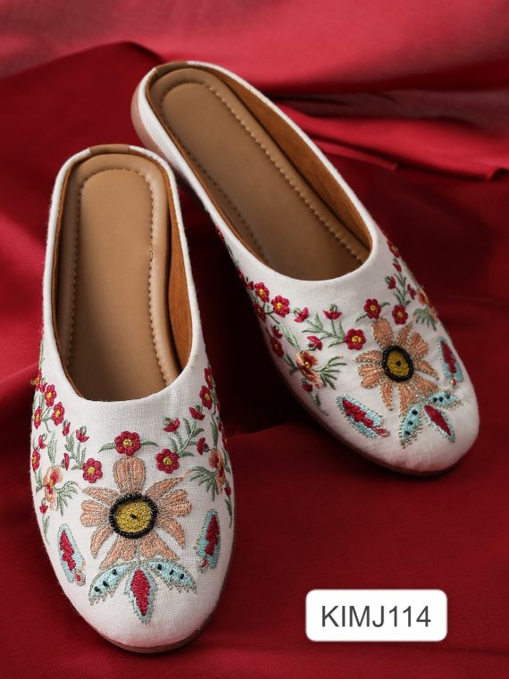 Women's Handcrafted Jutti With PVC Sole For Graceful Strides