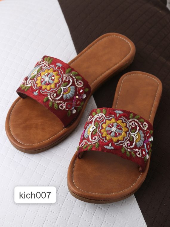 Women's Embroidered Slip-On Flip-Flops