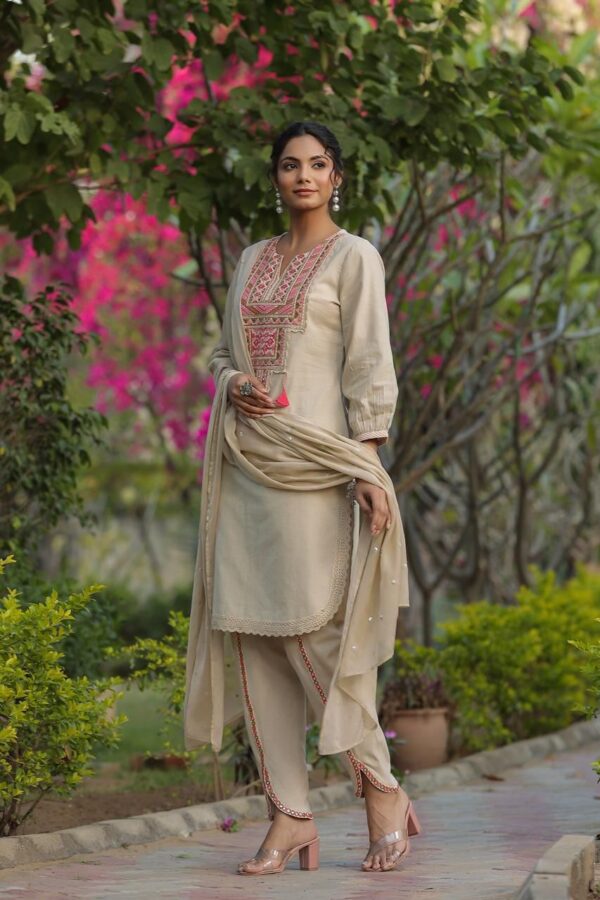 Beige Colour Women's Wear Summer Style Cotton Kurti-Pent Set| Stitched Cotton And Embroiderd Work Kurti-Pent With Dupatta For Parties