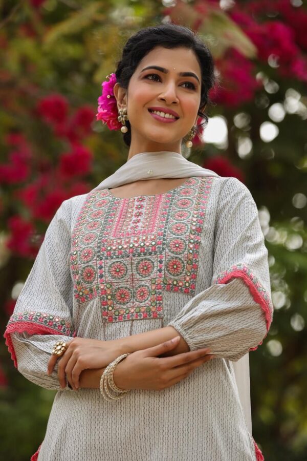 Festive Wear Women's Designer Embroidered Work Stitched Cotton Kurti-Pent With Dupatta| Latest Kurti-Pent Set For Summer