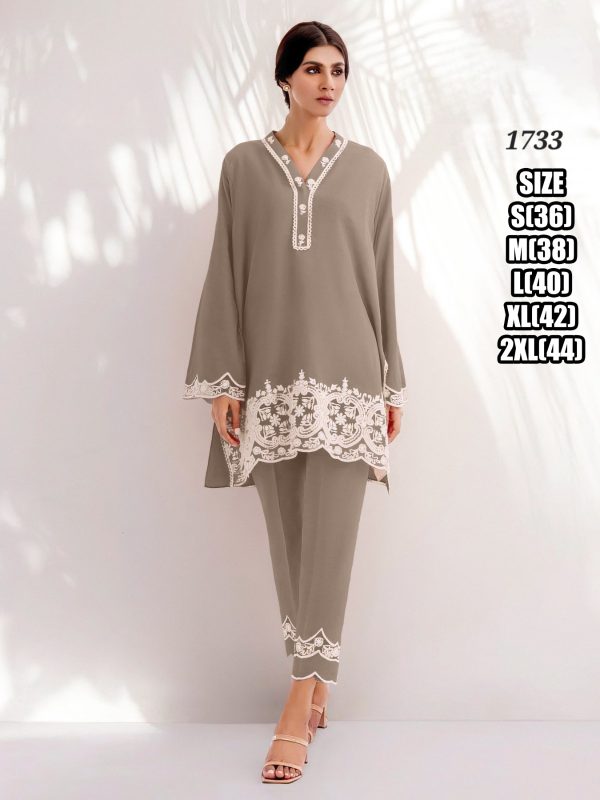 Chanderi Embroidered Designer V-Neck Top Pent Set, Cord Set