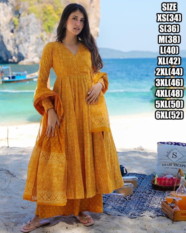 Presents This Three Piece Beautiful Printed Designer Anghrakha Kurti, Plazzo With Dupatta Collection