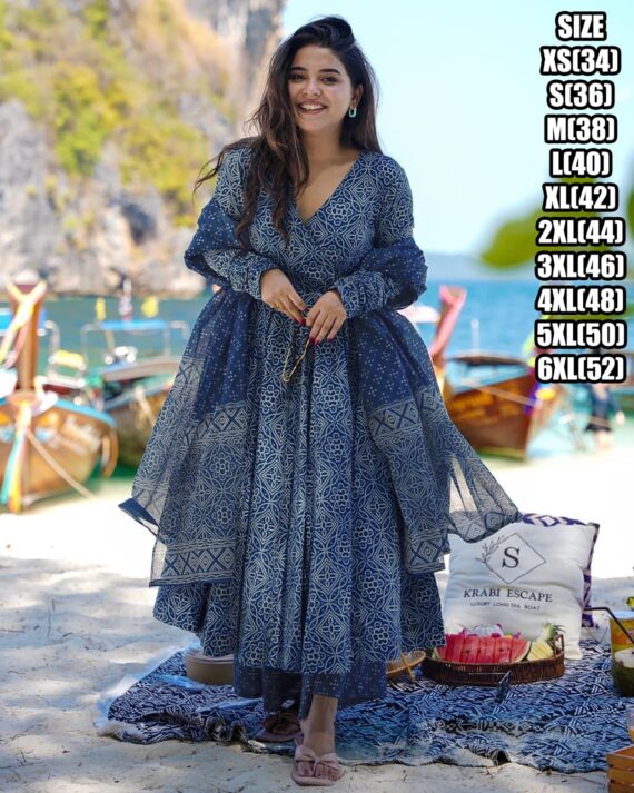 Presents This Three Piece Beautiful Printed Designer Anghrakha Kurti, Plazzo With Dupatta Collection