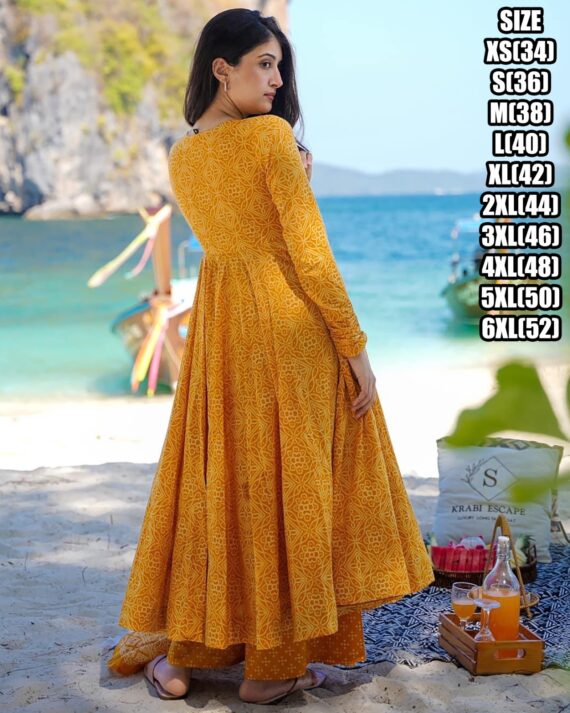 Presents This Three Piece Beautiful Printed Designer Anghrakha Kurti, Plazzo With Dupatta Collection