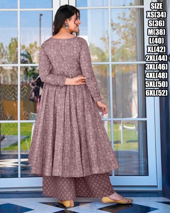 Presents This Three Piece Beautiful Printed Designer Anghrakha Kurti, Plazzo With Dupatta Collection