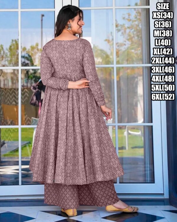 Presents This Three Piece Beautiful Printed Designer Anghrakha Kurti, Plazzo With Dupatta Collection