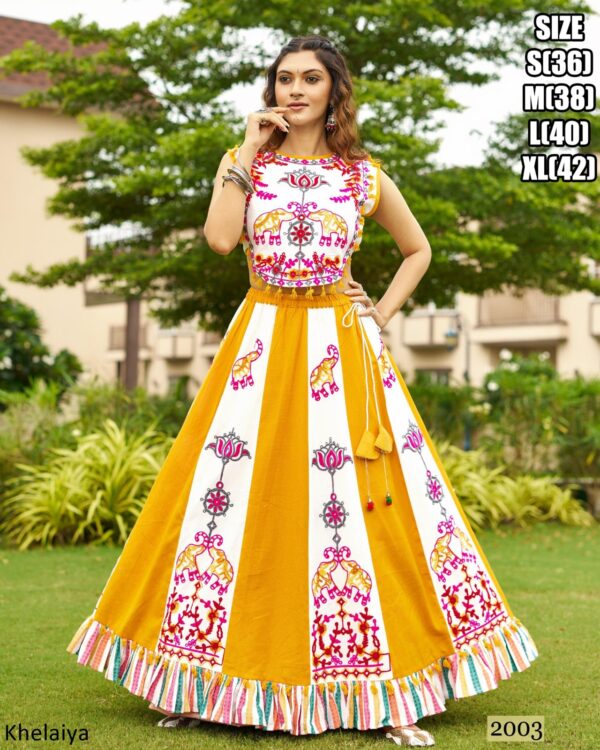 Colourful Skirt Paired With Embroidery Stylish Choli For Navratri In Raas Garba Wear