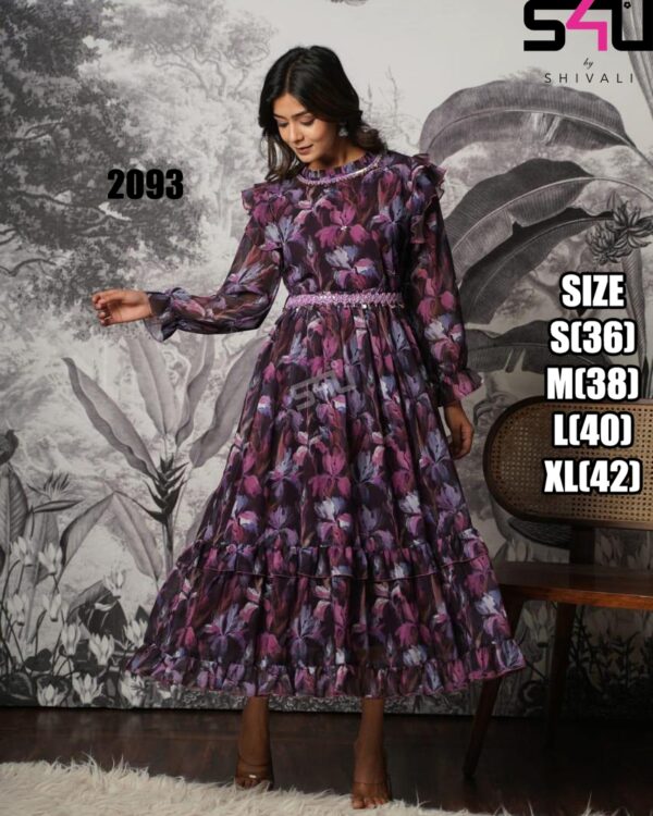 Women's Latest Choice With Our Beautiful Indian Ethnic Clothing For This Festive And Wedding Season