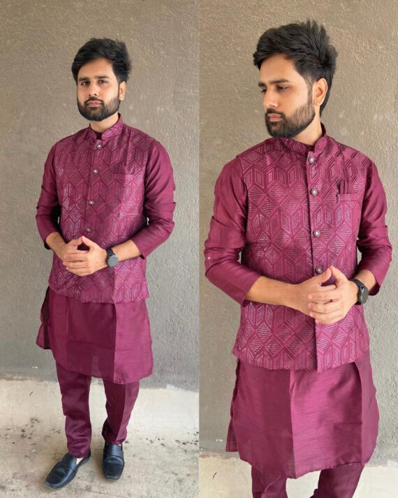Men's Banglori Silk Beautiful Embroidery Sequins Work Full Sleeve Kurta Pant With Koti/Jacket
