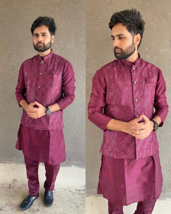 Men's Banglori Silk Beautiful Embroidery Sequins Work Full Sleeve Kurta Pant With Koti/Jacket