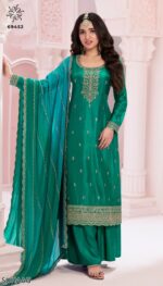 Shop At Ethnicrang For Beautifully Designed Salwar Kameez, Available In Both Classic And Contemporary Styles