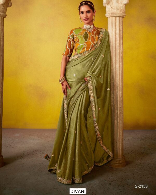 Buy Trending Saree With Un-Stitched Blouse - Elegant Party Attire for Women