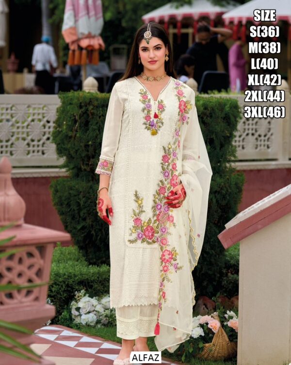 Exquisite Kurtis With Designer Pant Sets, Shop Our Premium Luxury Fancy Pakistani Collection 2025