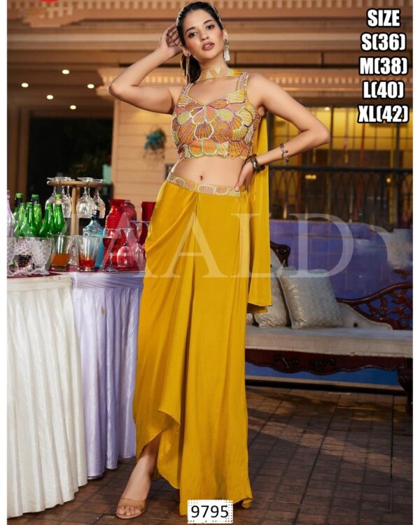 Introducing This Three Piece Set With A Sleek And Modern Design That's Make You Perfect For Any Events