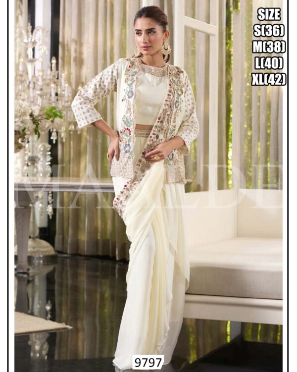 Introducing This Three Piece Set With A Sleek And Modern Design That's Make You Perfect For Any Events