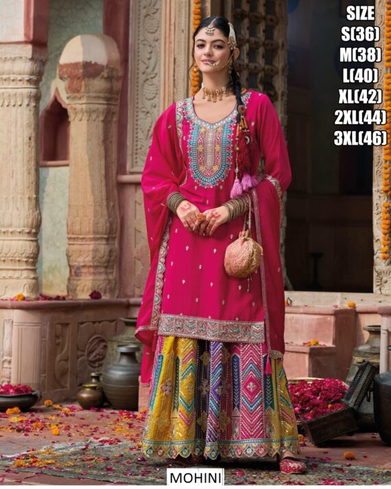 Shop Our Pakistani Salwar Kameez With Latest Designs And Colours!
