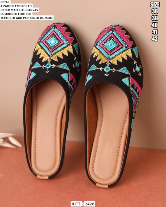 Buy Latest Collection Of Fine Looking Designer Ethnic Juttis For Ladies