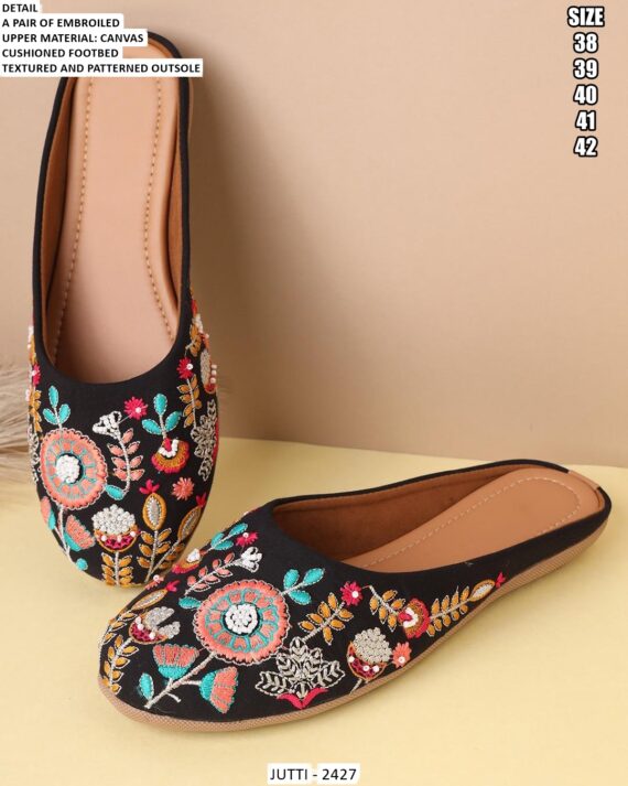 Buy Latest Collection Of Fine Looking Designer Ethnic Juttis For Ladies