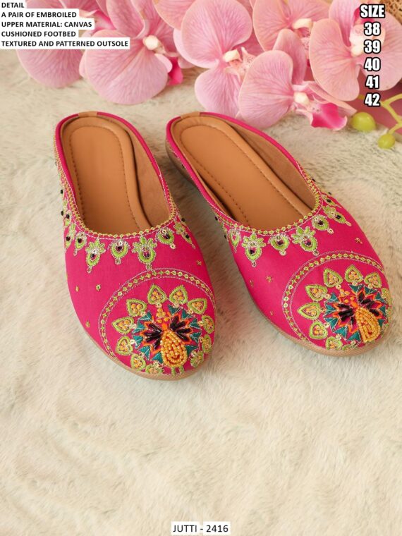 Buy Latest Collection Of Fine Looking Designer Ethnic Juttis For Ladies