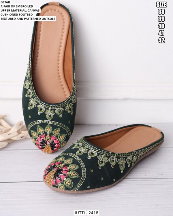 Buy Latest Collection Of Fine Looking Designer Ethnic Juttis For Ladies