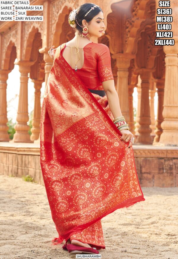 Gratifying Designer Soft Banarasi Silk Weaving Saree With Alluring Blouse Piece