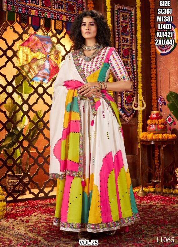 Be A Stunner In This Navratri Dressed Up With Our Latest Gamthi Chaniya Choli