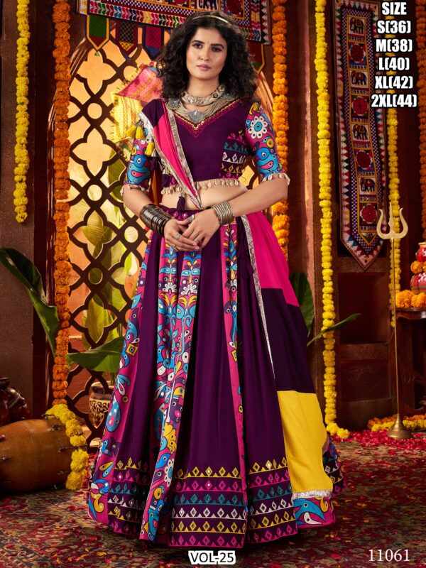 Be A Stunner In This Navratri Dressed Up With Our Latest Gamthi Chaniya Choli