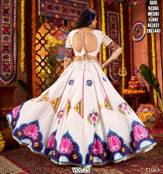 Be A Stunner In This Navratri Dressed Up With Our Latest Gamthi Chaniya Choli