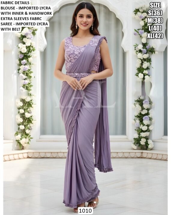 Make Heads Charm Everyone With Your Unique Look By Opting For This Ultra-Stylish Sarees