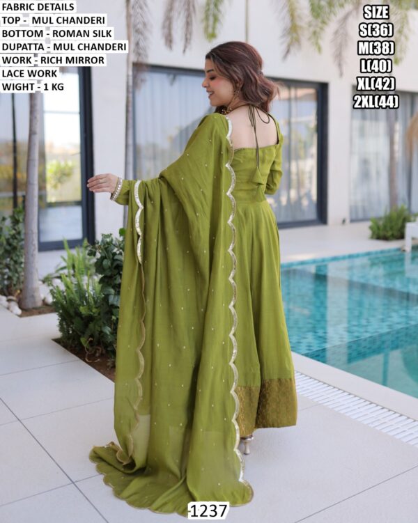 Women’s Mul Chanderi Anarkali Suit With Roman Silk Bottom