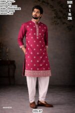 Men’s Velvet Kurta Pajama Set With Embroidery And Printed Work