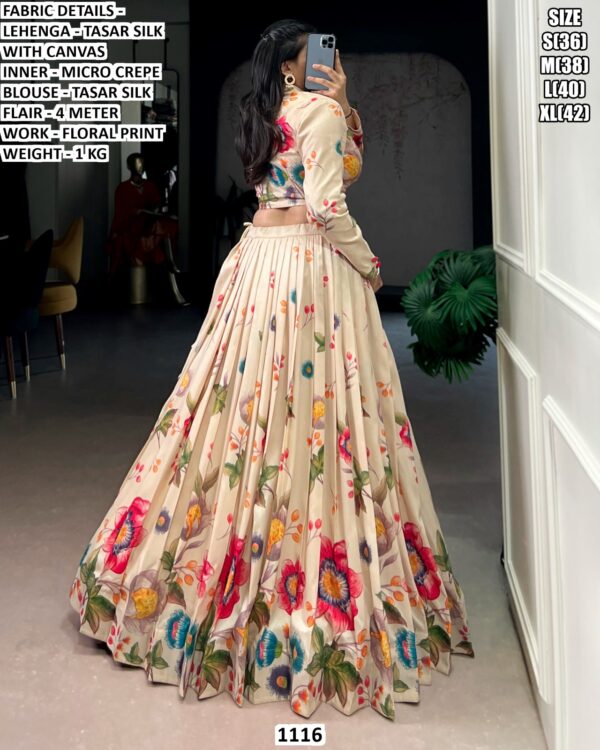 Stylish Traditional Lehenga With Floral Print Work