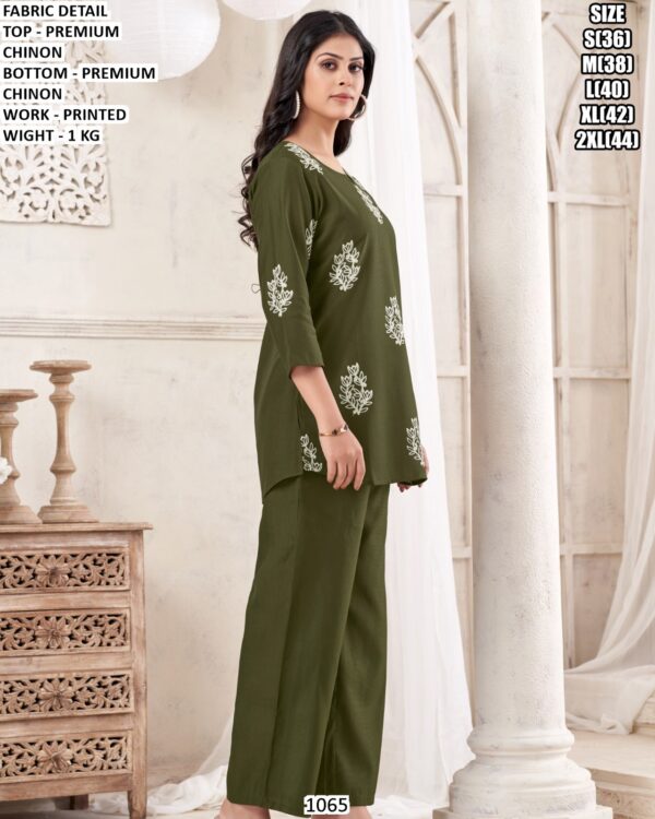 Elegant Printed Chinon Outfit For Daily And Casual Wear